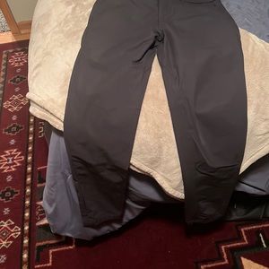 Lulu lemon slim dress tech pant.  Great for golf.